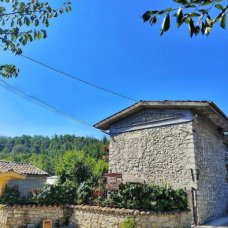 Casale Dei Ricordi Bed and Breakfast Arce Exteriör bild