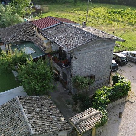 Casale Dei Ricordi Bed and Breakfast Arce Exteriör bild
