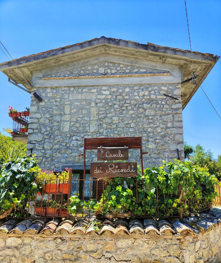 Casale Dei Ricordi Bed and Breakfast Arce Exteriör bild