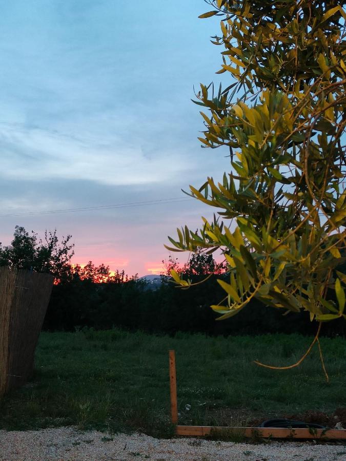 Casale Dei Ricordi Bed and Breakfast Arce Exteriör bild