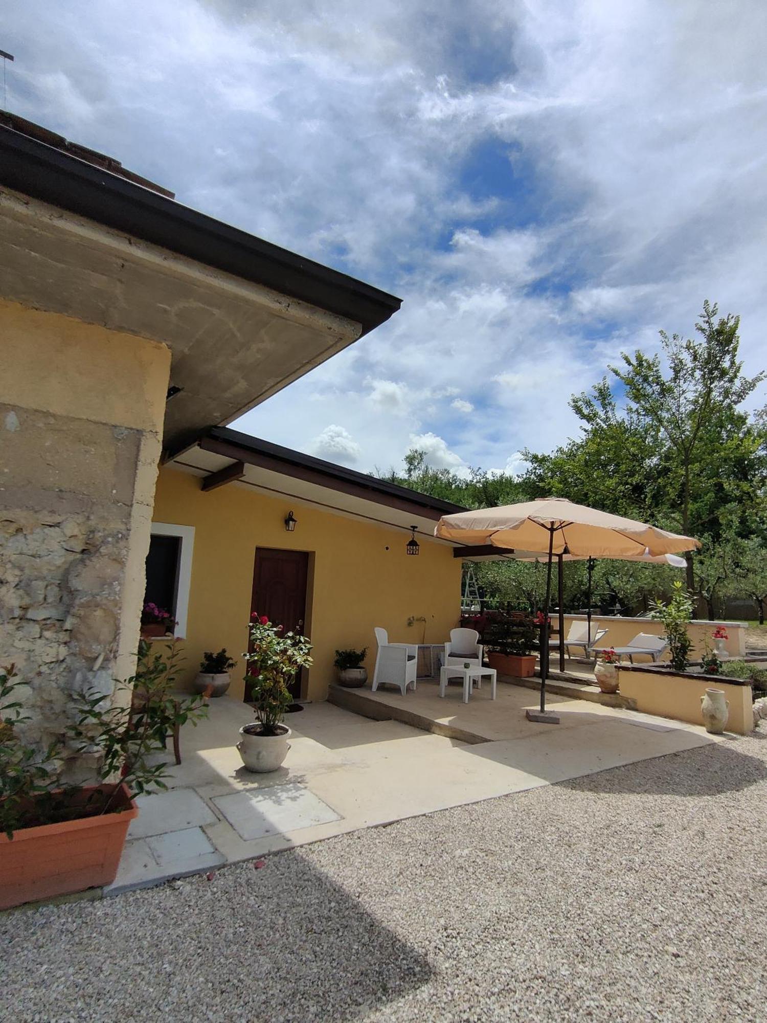Casale Dei Ricordi Bed and Breakfast Arce Exteriör bild